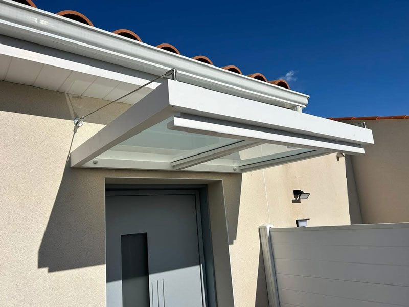 porte d’entrée KLINE, Store Markilux, Marquise ALUCONCEPT par Colombeau Alu