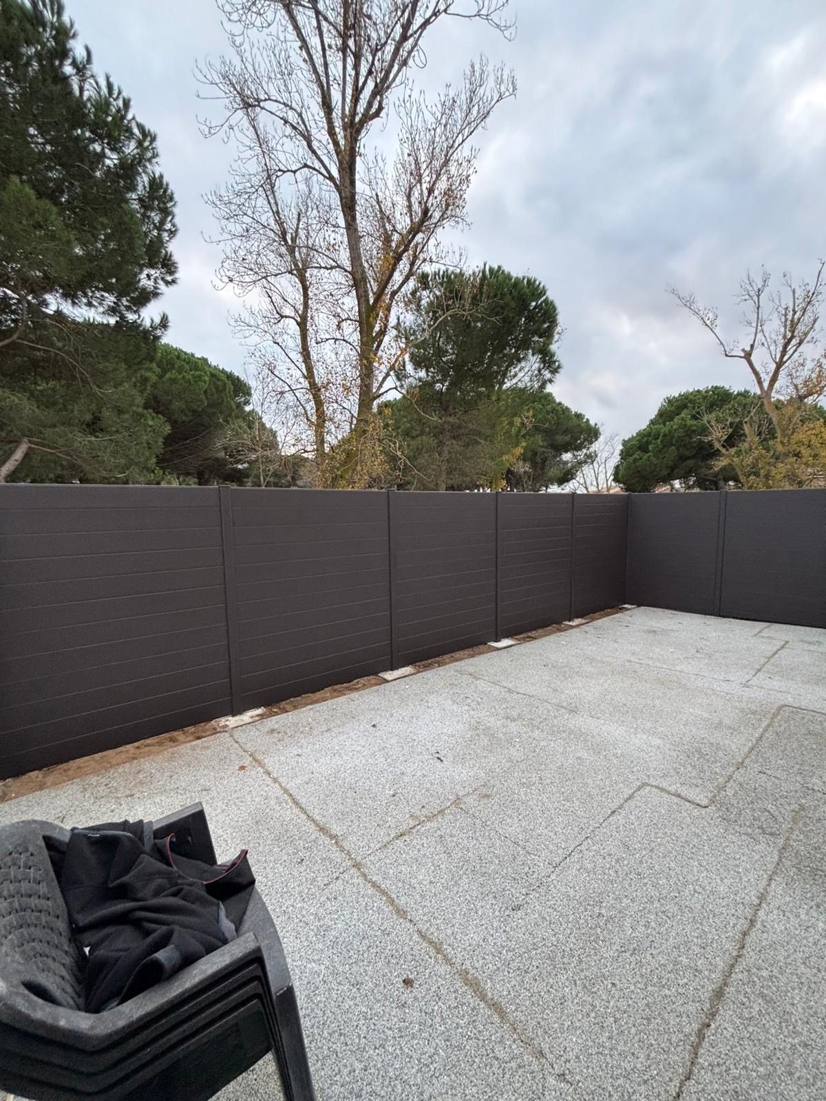 Pose d'une clotûre KSM par Colombeau Alu Beziers